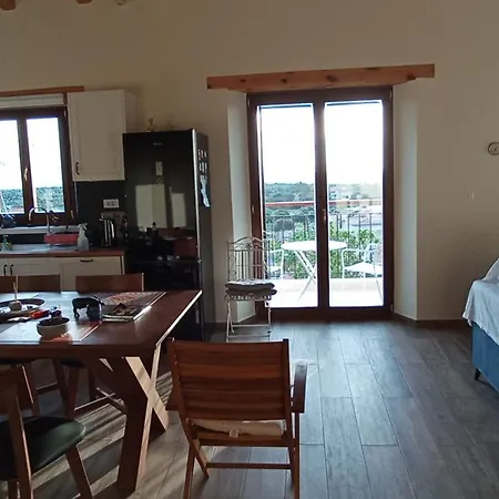 Summer With Sea View,6 Min Drive From Airport, Near Seitan Limania